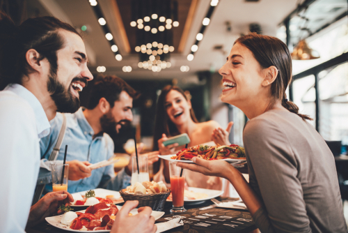 Studiu Up România: Aproape 35% dintre respondenți aleg să meargă la restaurant în pauza de masă, încurajați de posibilitatea plății cu cardul Up Dejun